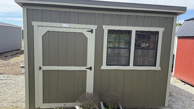 10x12 Studio