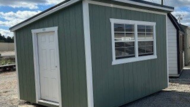 10x12 Studio